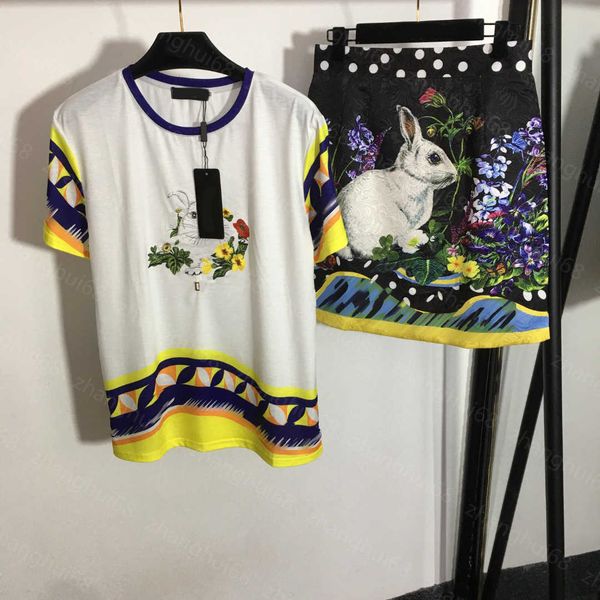 23ss womens designer clothing skirt set rabbit flower short sleeve t-shirt rabbit print high fanny pack hip short half skirt sets womens clo, White
23ss womens designer clothing skirt set rabbit flower short sleeve t-shirt rabbit print high fanny pack hip short half skirt sets womens clo, White