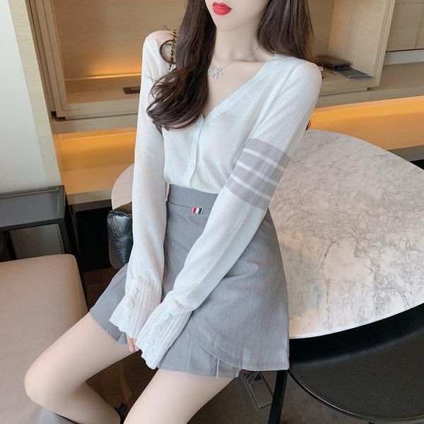 dress women sunscreen clothing pleated skirt spring summer hollow out slim dresses 2021 new lady casual mini dress and thin coat, White
dress women sunscreen clothing pleated skirt spring summer hollow out slim dresses 2021 new lady casual mini dress and thin coat, White