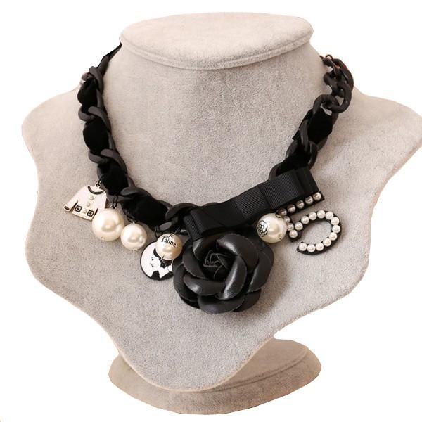 necklaces n201 camellia flower max vintage short neckless luxury brand jewlery chokers necklace on the neck 2022 new for women, Silver
necklaces n201 camellia flower max vintage short neckless luxury brand jewlery chokers necklace on the neck 2022 new for women, Silver
