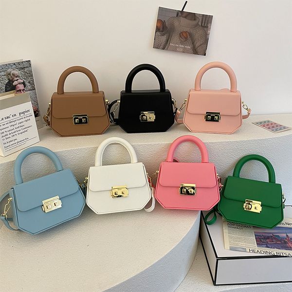 luxurys designers bags 2023 high grade quality women handbags shoulder purse checker tote grid flower mother package bag l22
luxurys designers bags 2023 high grade quality women handbags shoulder purse checker tote grid flower mother package bag l22