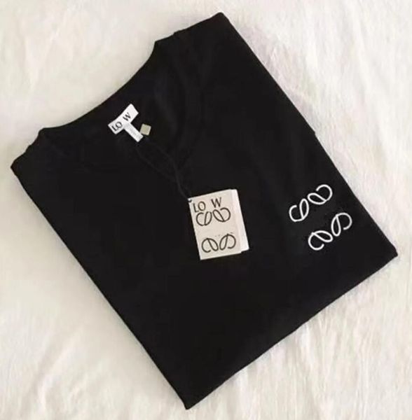 men's t-shirts high-quality embroidery loewe and same letter new summer versatile high-end half sleeve cotton youth fashion brand, White;black
men's t-shirts high-quality embroidery loewe and same letter new summer versatile high-end half sleeve cotton youth fashion brand, White;black