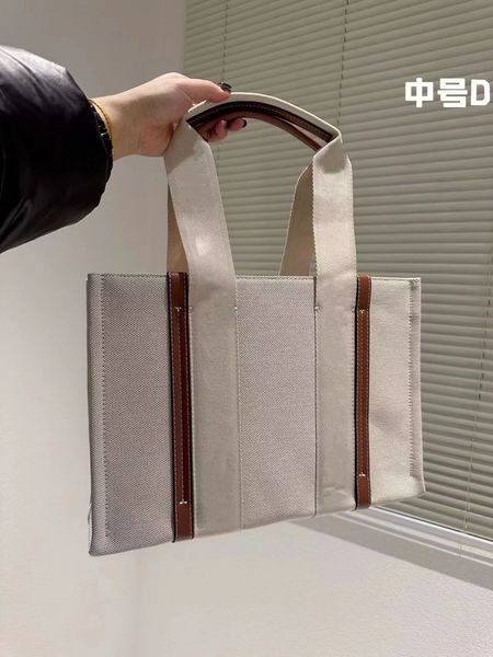 designer beach bag women's handbag luxury chl brand embroidered print webbed fabric stitching cowhetskin shopping bag vegetable basket
designer beach bag women's handbag luxury chl brand embroidered print webbed fabric stitching cowhetskin shopping bag vegetable basket