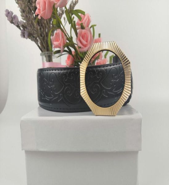 the classic belt is a threebutton optional vintage menswear design with stylish and simple colors3858457, Black;brown
the classic belt is a threebutton optional vintage menswear design with stylish and simple colors3858457, Black;brown