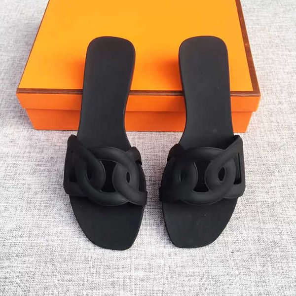 shoes sandals designers luxury oran sandal women chain slides summer rubber big head beach flat slippers no322
shoes sandals designers luxury oran sandal women chain slides summer rubber big head beach flat slippers no322