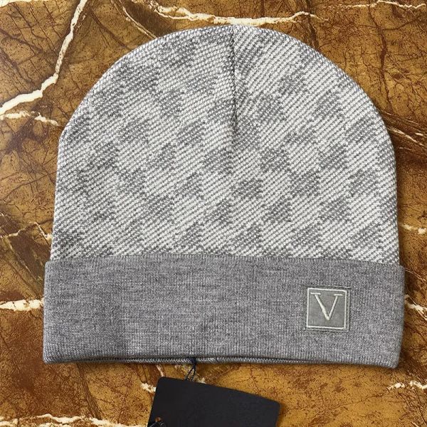 fashionable letter designer hat with plaid pattern warm and cozy knit skull hat for men and women perfect for winter and outdoor activities, Blue;gray
fashionable letter designer hat with plaid pattern warm and cozy knit skull hat for men and women perfect for winter and outdoor activities, Blue;gray