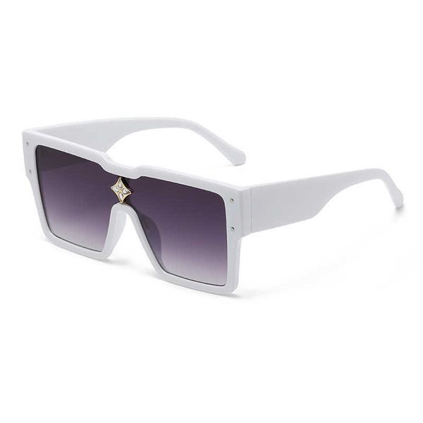 2023 classic new onepiece large box y2k personalized rice nail sunglasses, White;black
2023 classic new onepiece large box y2k personalized rice nail sunglasses, White;black