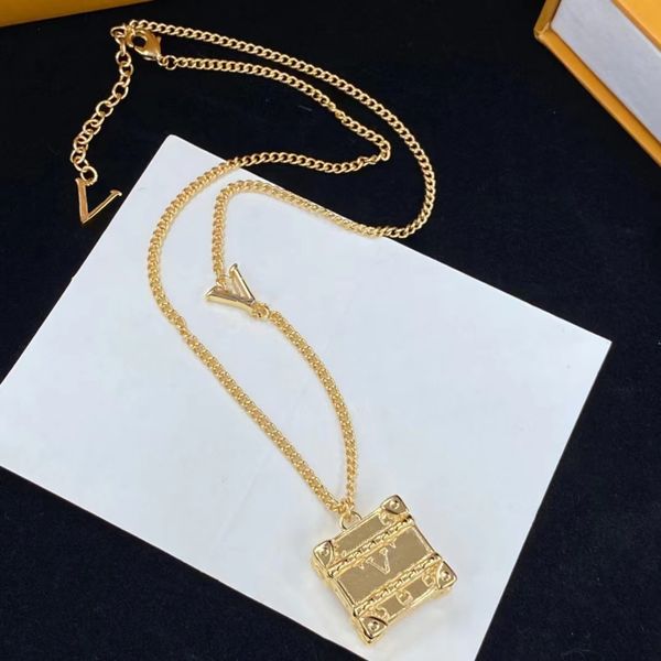 fashion designer can open v box pendant long nacklace plated gold designer sweater necklaces men women trenndy vintage v letter designer jew, Silver
fashion designer can open v box pendant long nacklace plated gold designer sweater necklaces men women trenndy vintage v letter designer jew, Silver