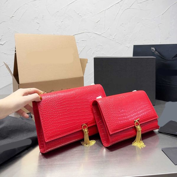 42 styles chain designer bags tassels purse women crocodile shoulder bags crossbody purses luxurys handbag lady shopping bags 230524 230718
42 styles chain designer bags tassels purse women crocodile shoulder bags crossbody purses luxurys handbag lady shopping bags 230524 230718