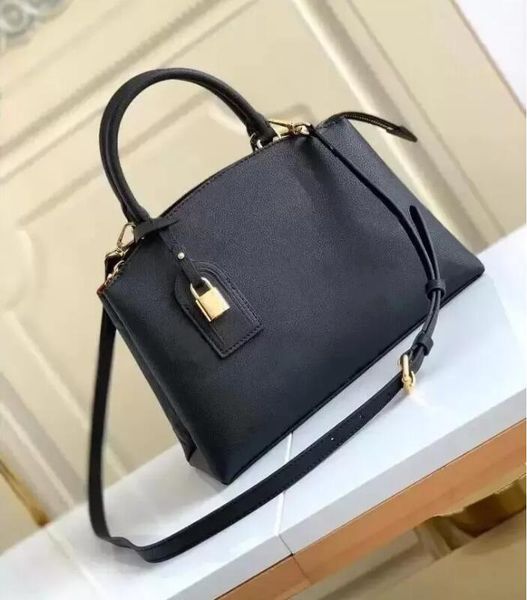 designer bags genuine leather bag women handbags designers embossing shoulder messenger bags louiseitys purse viutonitys female classic hand
designer bags genuine leather bag women handbags designers embossing shoulder messenger bags louiseitys purse viutonitys female classic hand