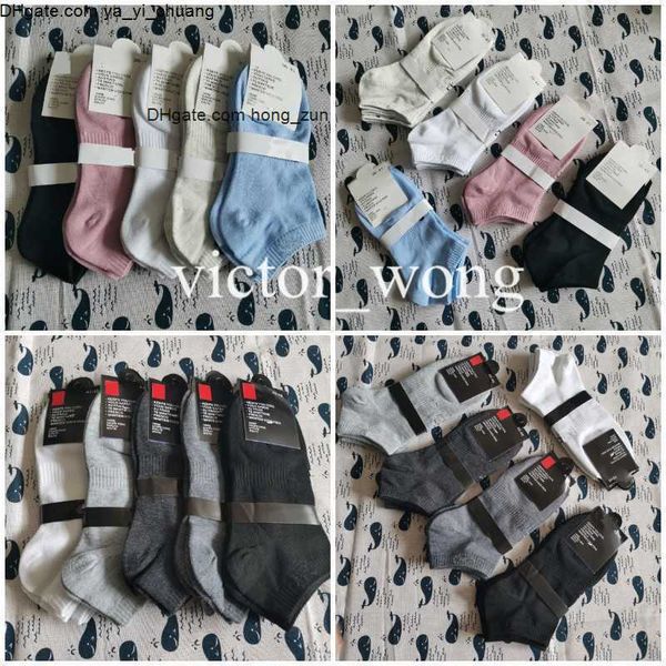under ankle socks sports cheerleaders short cotton sock men and women cotton sports socks skateboard sneaker fahion stockings, Black
under ankle socks sports cheerleaders short cotton sock men and women cotton sports socks skateboard sneaker fahion stockings, Black
