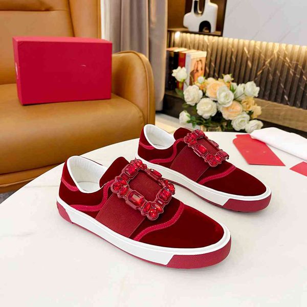 designer sneakers running shoes fashion luxury roger sneaker women sports shoe new vivier jhghjg
designer sneakers running shoes fashion luxury roger sneaker women sports shoe new vivier jhghjg