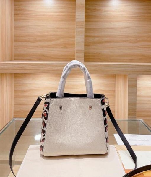 fashion tote shopping bag for women leather shoulder bag lady woman handbags presbyopic shopping bag for women purse messenge whol3447887
fashion tote shopping bag for women leather shoulder bag lady woman handbags presbyopic shopping bag for women purse messenge whol3447887