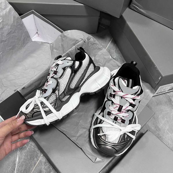 luxury brand men's and women's casual shoes track 3 3.0 black nine-generation men's casual shoes running shoes 3xl sneakers l
luxury brand men's and women's casual shoes track 3 3.0 black nine-generation men's casual shoes running shoes 3xl sneakers l