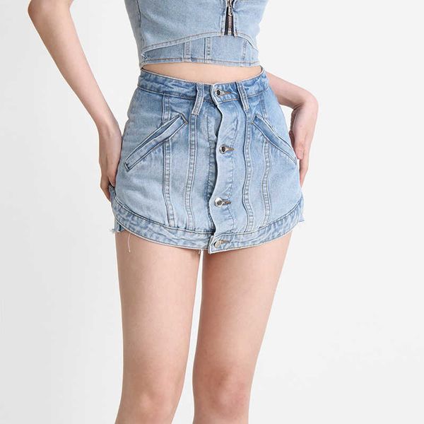 fake two button washed jeans women's 2023 summer new high waist slim ragged edge denim shorts and skirts fashion, White;black
fake two button washed jeans women's 2023 summer new high waist slim ragged edge denim shorts and skirts fashion, White;black