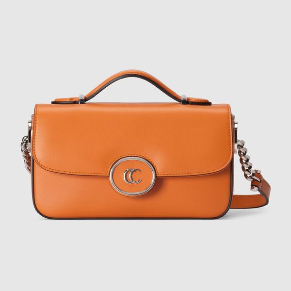 single shoulder bag, fashionable women's crossbody bag, genuine leather material, buckle opening and closing design, classic style work
single shoulder bag, fashionable women's crossbody bag, genuine leather material, buckle opening and closing design, classic style work