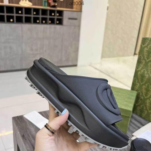 women slides with interlocking designer slippers italy style size 35-42 model hx01''gg'', Black
women slides with interlocking designer slippers italy style size 35-42 model hx01''gg'', Black