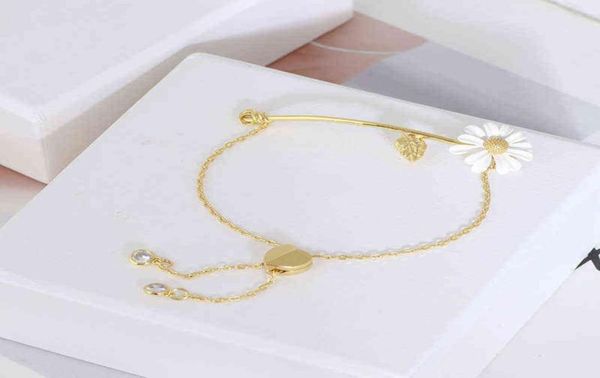 european and american fashion jewelry whole enamel daisy flower curved pull bean adjustable bracelet for girls9330093, Black
european and american fashion jewelry whole enamel daisy flower curved pull bean adjustable bracelet for girls9330093, Black