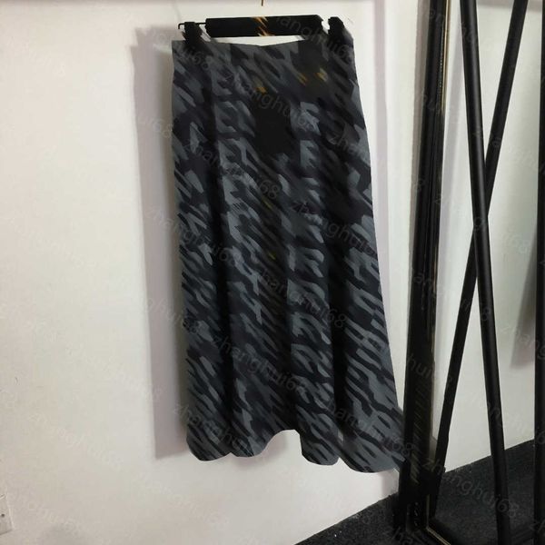 23ss pleated skirts designer skirts double f hardware buckle embellished alphabet print high-waisted denim half skirt long skirt women cloth, Black
23ss pleated skirts designer skirts double f hardware buckle embellished alphabet print high-waisted denim half skirt long skirt women cloth, Black