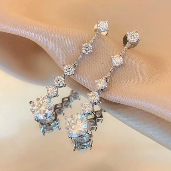 dangle chandelier luomansi all long earrings 3 carat d vvs with certificate 100 s925 silver women fine jewelry wedding gift 230519
dangle chandelier luomansi all long earrings 3 carat d vvs with certificate 100 s925 silver women fine jewelry wedding gift 230519