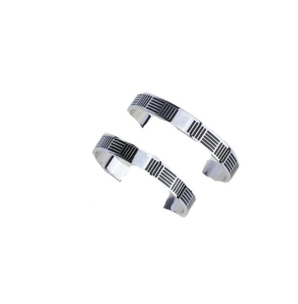 bangle new classic enamel striped bracelet titanium steel chessboard opening band hip hop trend designer charms love bracelet luxu7541496, Black
bangle new classic enamel striped bracelet titanium steel chessboard opening band hip hop trend designer charms love bracelet luxu7541496, Black