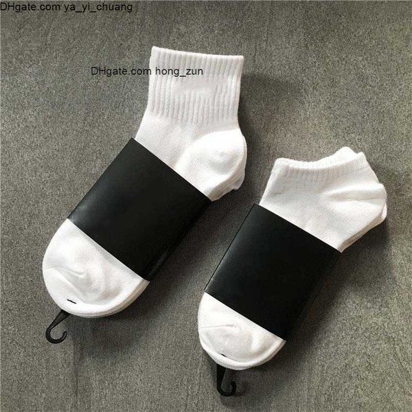 men ankle socks short sock cotton with foot pattern sports of tags black white
men ankle socks short sock cotton with foot pattern sports of tags black white