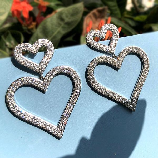 huggie luxury big heart shape drop earring for woman full pave cubic zirconia gold color bohemian bride party large dangle earring gift, Golden;silver
huggie luxury big heart shape drop earring for woman full pave cubic zirconia gold color bohemian bride party large dangle earring gift, Golden;silver