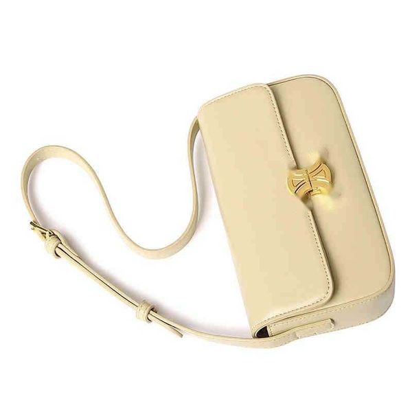 direct sales of new luxury brand bags wholesale box tofu 2022 lisa same one shoulder women's casual small square messenger fashion
direct sales of new luxury brand bags wholesale box tofu 2022 lisa same one shoulder women's casual small square messenger fashion