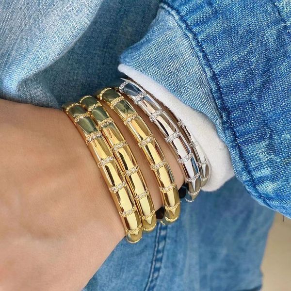 bangle 3pcs fashionable micro white shinny cubic zircon gold plated women cuff bracelets bangle chic jewelry 2022, Black
bangle 3pcs fashionable micro white shinny cubic zircon gold plated women cuff bracelets bangle chic jewelry 2022, Black