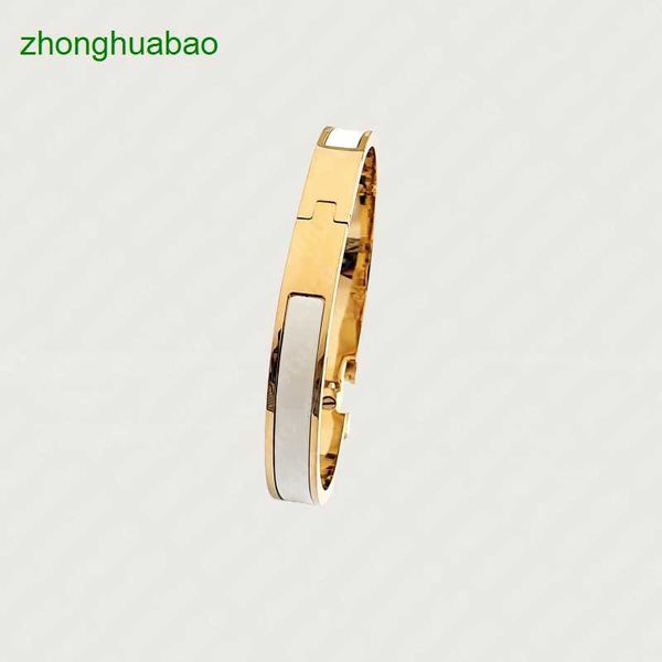 hemres designer bracelet classic 18k h bangle ladies bracelet gold letter bracelets enamel brand bangles colorfast hypoallergenic with dust, Black
hemres designer bracelet classic 18k h bangle ladies bracelet gold letter bracelets enamel brand bangles colorfast hypoallergenic with dust, Black