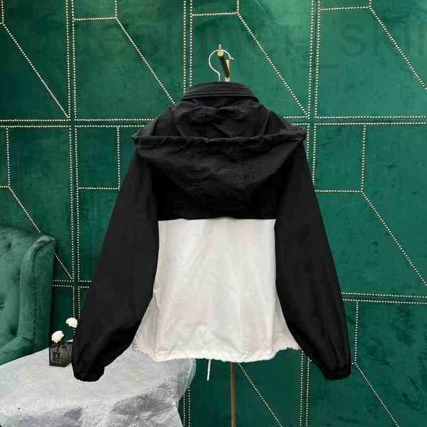 men's jackets designer spring new color contrast letter printing hooded waterproof nylon stormsuit sunscreen suit 11bi, Black;brown
men's jackets designer spring new color contrast letter printing hooded waterproof nylon stormsuit sunscreen suit 11bi, Black;brown