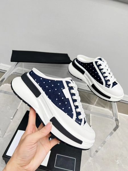 high-quality thick sole lace-up sneakers fashion canvas low shoes step on foot flip-flops
high-quality thick sole lace-up sneakers fashion canvas low shoes step on foot flip-flops