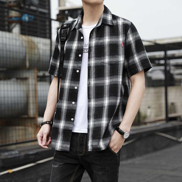 new summer short sleeve cardigan thin plaid city polo neck shirts men's fashion trend{category}, White;black
new summer short sleeve cardigan thin plaid city polo neck shirts men's fashion trend{category}, White;black