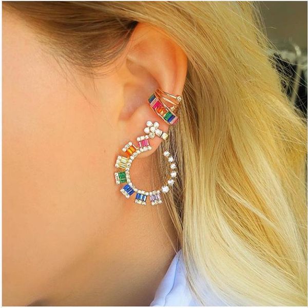 huggie 2022 new arrived colorful cz jewelry geometric round circle hoop gorgeous rainbow cz earring for women, Golden;silver
huggie 2022 new arrived colorful cz jewelry geometric round circle hoop gorgeous rainbow cz earring for women, Golden;silver