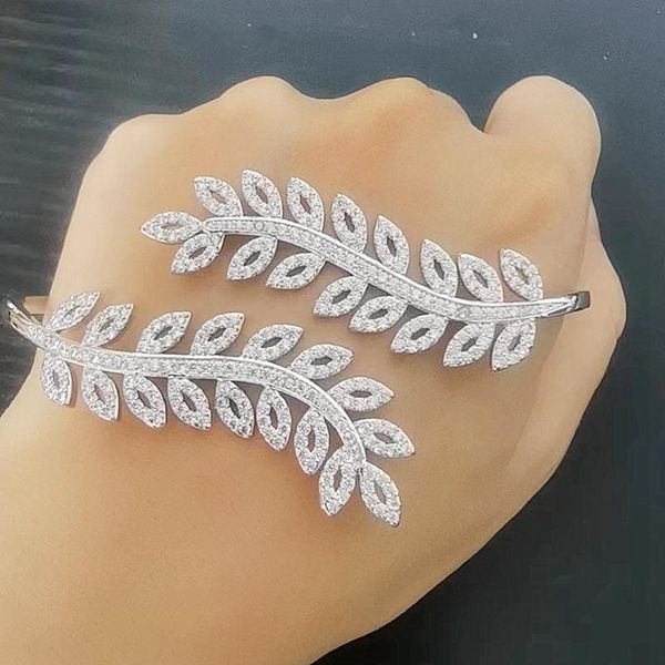 bangle cubic zirconia olive leaf hand palm bracelet 925 silver plated wheat ears hand palm bangle new trendy handlets for women, Black
bangle cubic zirconia olive leaf hand palm bracelet 925 silver plated wheat ears hand palm bangle new trendy handlets for women, Black