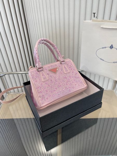 flash brand crystal killer bag women's full drill handbag classic designer bag detachable shoulder strap single shoulder bag crossbody
flash brand crystal killer bag women's full drill handbag classic designer bag detachable shoulder strap single shoulder bag crossbody