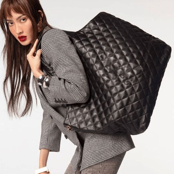 58cm 48cm icare maxi bag designer bag women tote bags attaches crossbody shopping beach famous travel large totes shoulders purse genuine ha
58cm 48cm icare maxi bag designer bag women tote bags attaches crossbody shopping beach famous travel large totes shoulders purse genuine ha