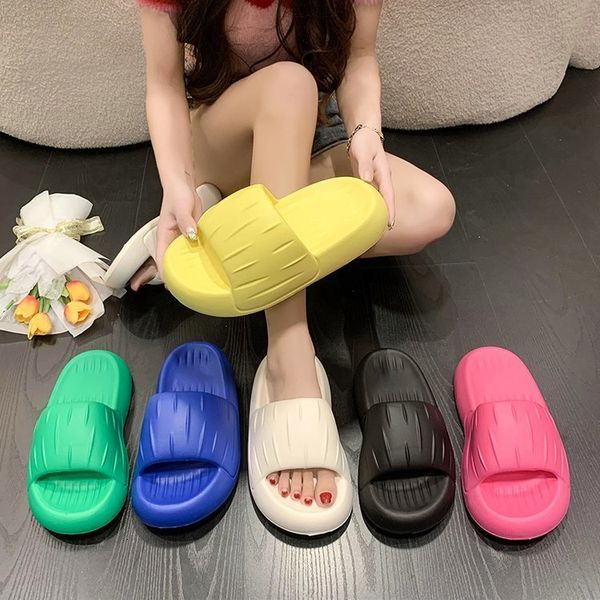 slippers summer men women beach luxury brand fashion sandals outdoor indoor nonslip designer ladies slides platform shoes 230520, Black
slippers summer men women beach luxury brand fashion sandals outdoor indoor nonslip designer ladies slides platform shoes 230520, Black