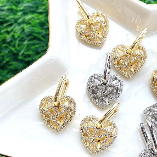 huggie 5pairs fashion hollow heart charms earrings for women wedding party cubic zircon crystal cz bohemian bridal jewelry gift, Golden;silver
huggie 5pairs fashion hollow heart charms earrings for women wedding party cubic zircon crystal cz bohemian bridal jewelry gift, Golden;silver