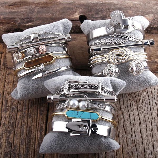 bangle rh fashion metal bracelet bangle set 5pc bangle sets for women jewelry gift, Black
bangle rh fashion metal bracelet bangle set 5pc bangle sets for women jewelry gift, Black