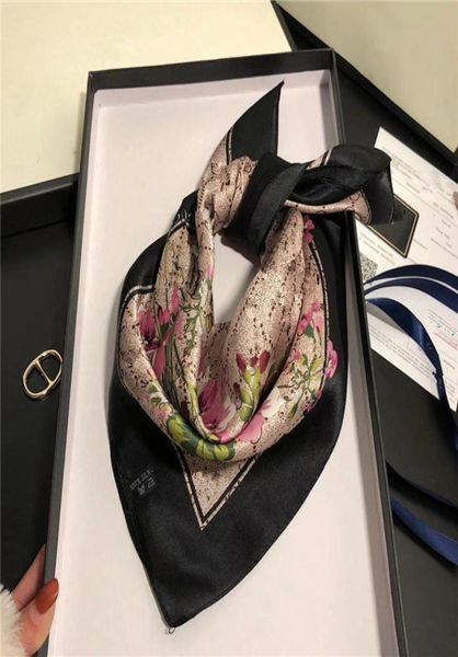 2021 100 silk print 5050c silk 5050cm women039s small square women039s fashion casual scarf whole8467660, Blue;gray
2021 100 silk print 5050c silk 5050cm women039s small square women039s fashion casual scarf whole8467660, Blue;gray