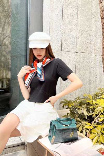23ss womens t-shirt womens designer clothing tee round neck pure cotton marine printed silk scarf short sleeve t-shirt womens clothes, White
23ss womens t-shirt womens designer clothing tee round neck pure cotton marine printed silk scarf short sleeve t-shirt womens clothes, White