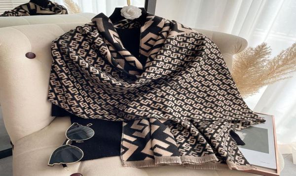 brand women shawls models imitation cashmere scarf ladies printing thick warm shaw9209970, Blue;gray
brand women shawls models imitation cashmere scarf ladies printing thick warm shaw9209970, Blue;gray