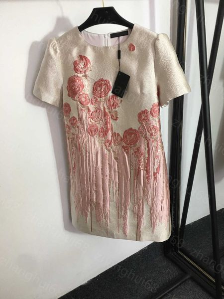 23ss women dress womens designer clothing summer dresses round neck rose jacquard short sleeve dress womens clothing, Black;gray
23ss women dress womens designer clothing summer dresses round neck rose jacquard short sleeve dress womens clothing, Black;gray
