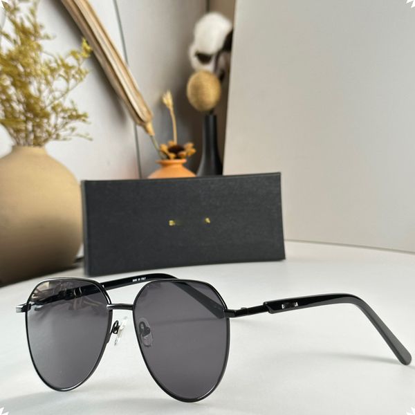 sunglasses brand name sunglasses fashion outdoor timeless classic style glasses retro goggles sports driving multiple styles of shadows with, White;black
sunglasses brand name sunglasses fashion outdoor timeless classic style glasses retro goggles sports driving multiple styles of shadows with, White;black