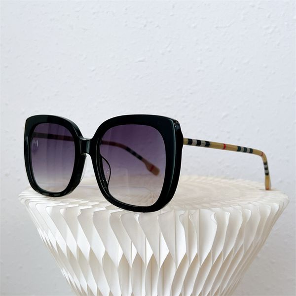 luxury designer sunglasses 4323 men's glasses outdoor sunvisors large frame fashion classic women's sunglasses with box, White;black
luxury designer sunglasses 4323 men's glasses outdoor sunvisors large frame fashion classic women's sunglasses with box, White;black