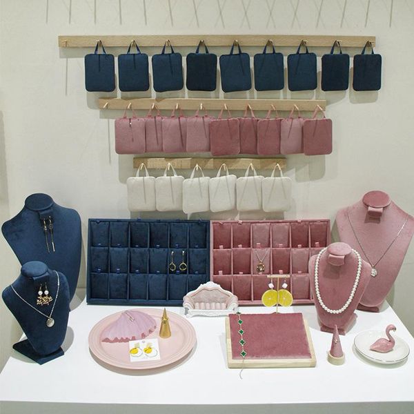 polish skin pocket 2022 popular color necklace jewelry frame model shop jewelry display shelf live props necklace is received, Blue
polish skin pocket 2022 popular color necklace jewelry frame model shop jewelry display shelf live props necklace is received, Blue
