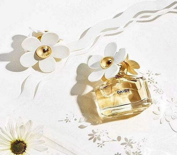original womens perfumes daisy eau de toilette long lasting body spray parfume gift parfum spray cologne for women5130658
original womens perfumes daisy eau de toilette long lasting body spray parfume gift parfum spray cologne for women5130658