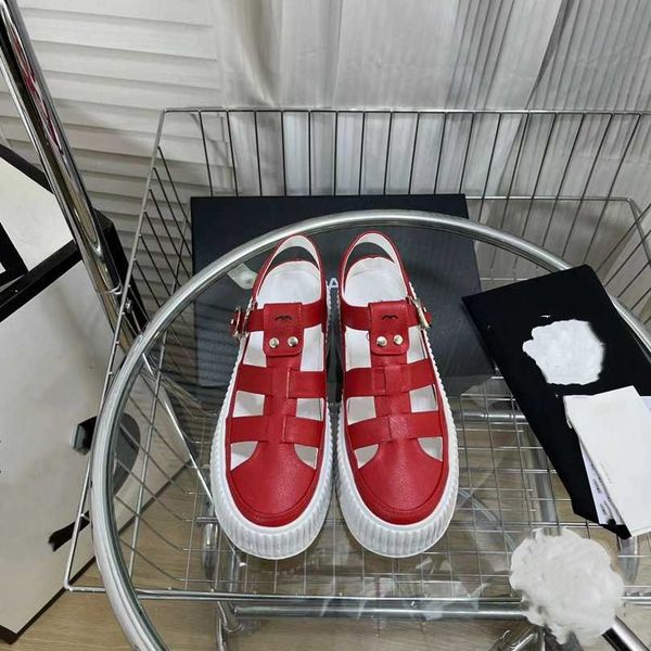 2023 luxury new designer sandals thick soled gear hollow baotou ladies casual heightening buckle roman tide outdoor beach sandal gx10b, Black
2023 luxury new designer sandals thick soled gear hollow baotou ladies casual heightening buckle roman tide outdoor beach sandal gx10b, Black