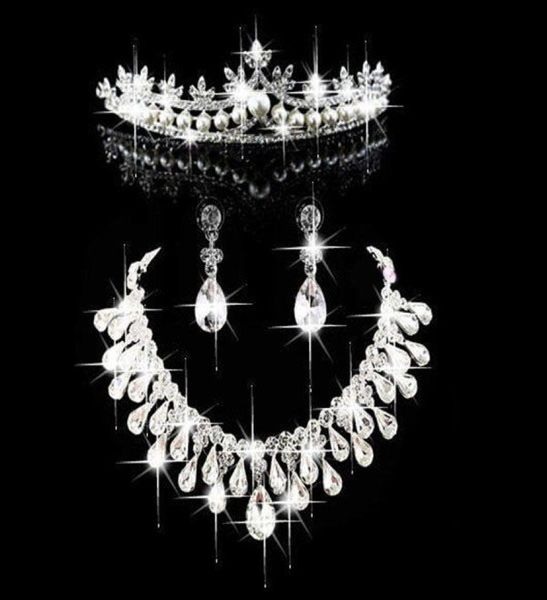 fashion pearl crown tiara bridal jewelry crystal choker necklace earrings wedding evening party women hair accessories cn1008977814, White
fashion pearl crown tiara bridal jewelry crystal choker necklace earrings wedding evening party women hair accessories cn1008977814, White