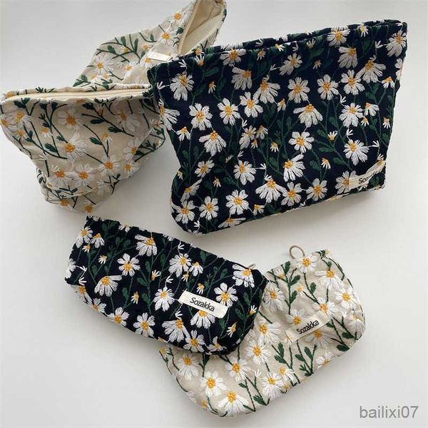 cosmetic bags cases small fresh embroidery flower cosmetic bag female portable pencil case large capacity beauty makeup organizer clutch sto
cosmetic bags cases small fresh embroidery flower cosmetic bag female portable pencil case large capacity beauty makeup organizer clutch sto